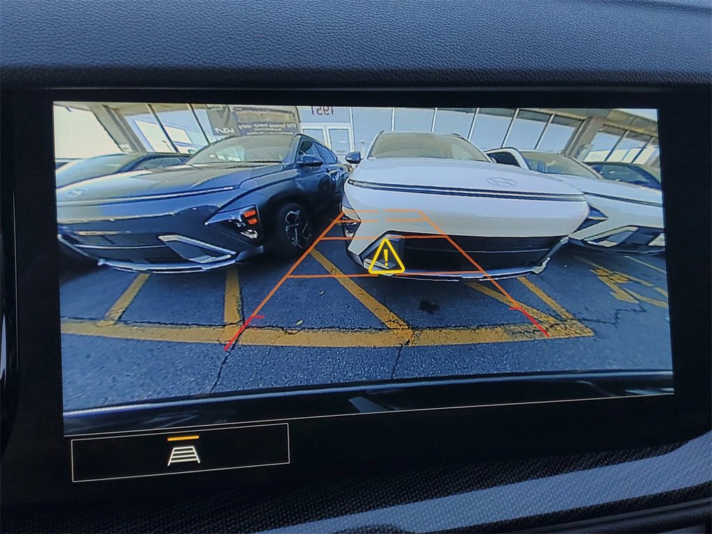 Used 2023 Buick Envision Essence w/ Sport Touring Package image 18