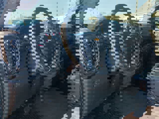 Used 2023 Chevrolet Silverado 1500 Custom image 10