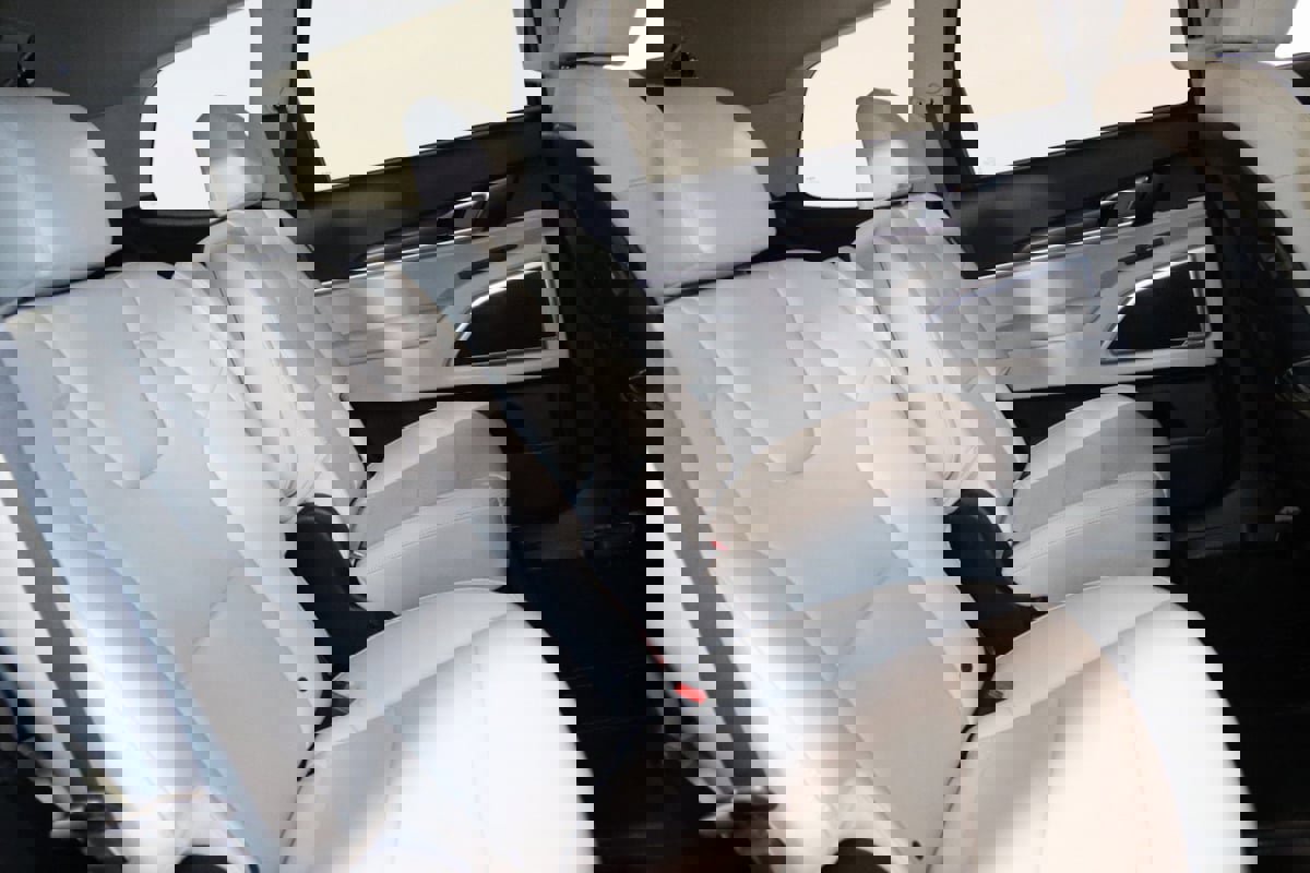 Used 2023 Kia Telluride S image 60