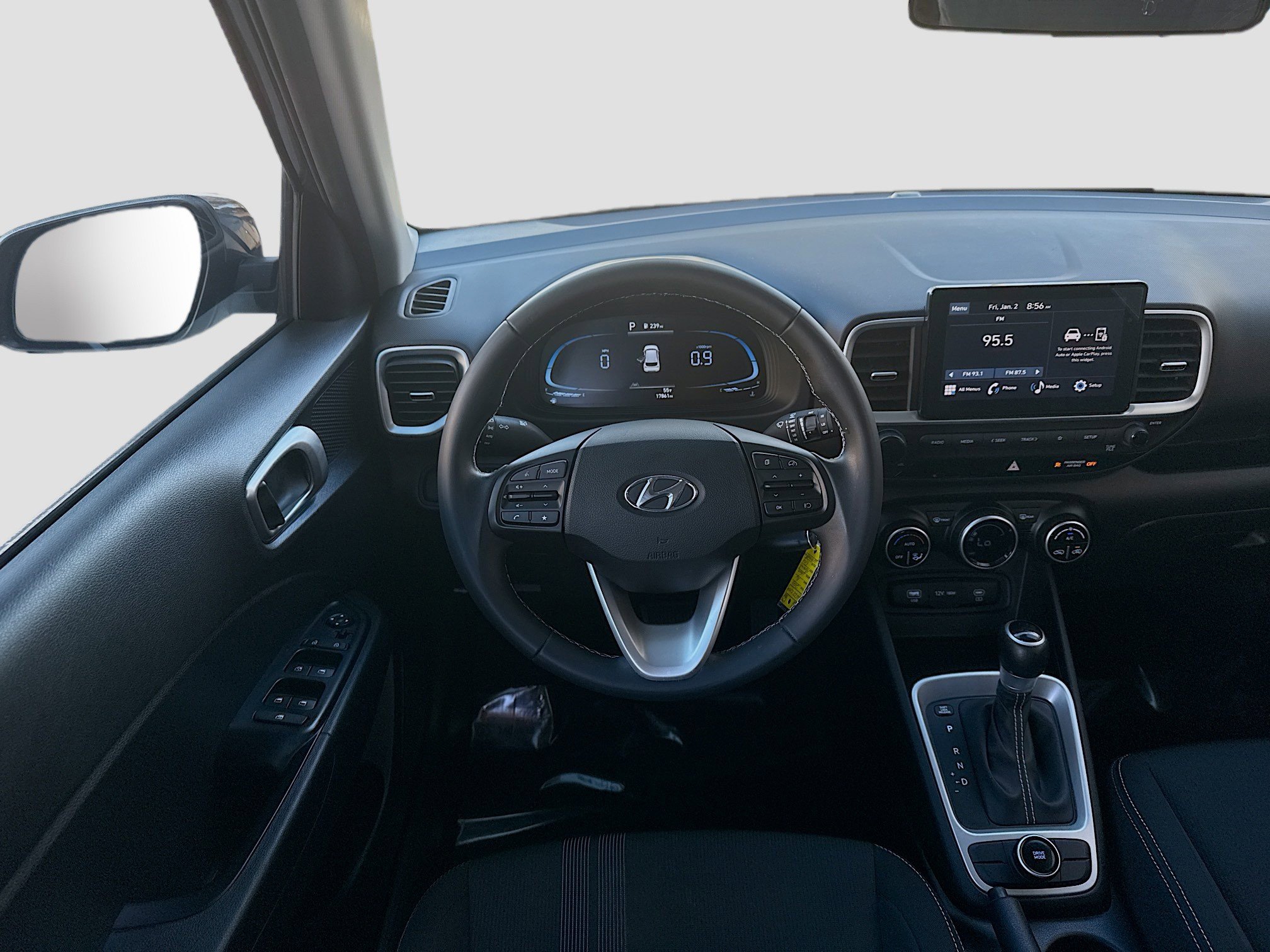 Used 2023 Hyundai Venue SEL image 19