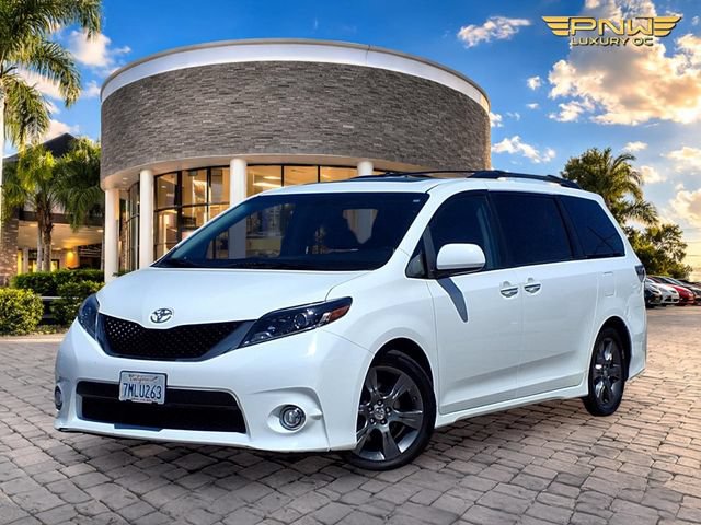 Used 2015 Toyota Sienna SE w/ SE Preferred Package