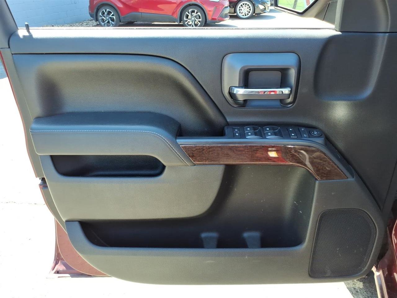 Used 2014 GMC Sierra 1500 SLE AWD/4WD image 9