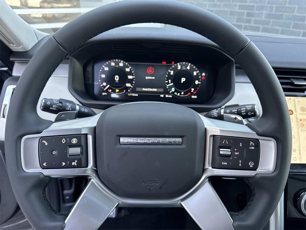 New 2026 Land Rover Discovery Limited Edition image 28