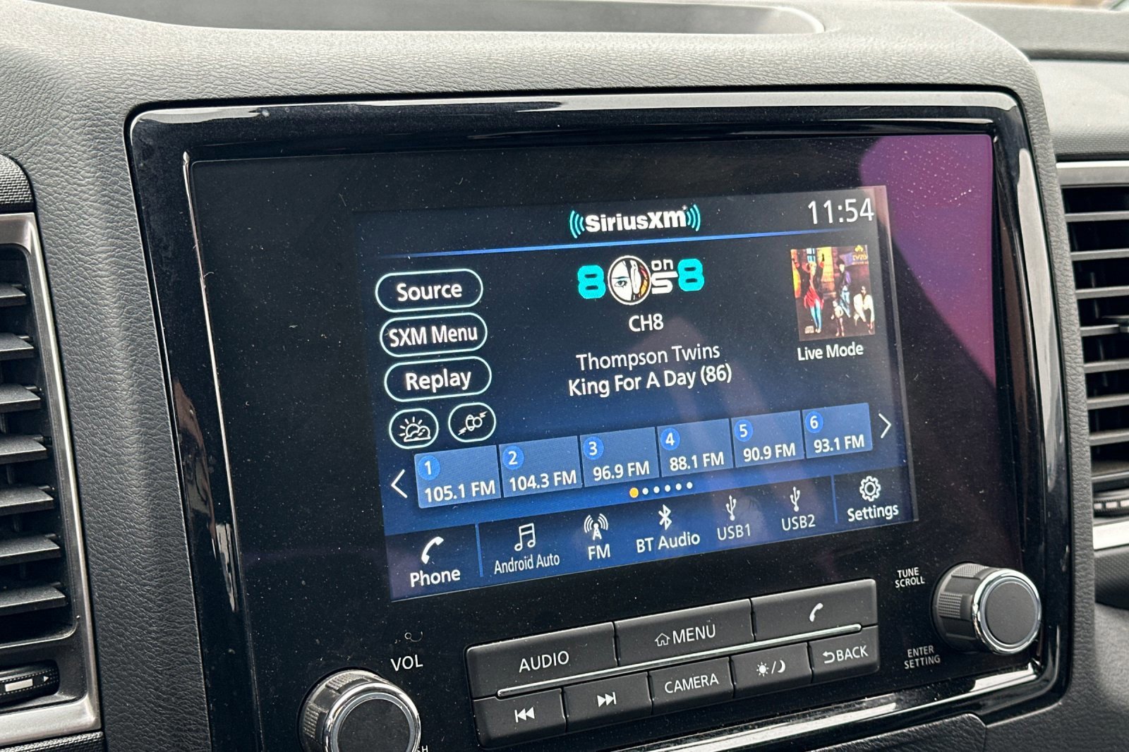 Used 2022 Nissan Frontier SV image 17