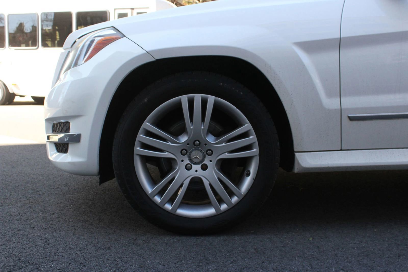 Used 2015 Mercedes-Benz GLK 350 4MATIC w/ Premium 1 Package image 11