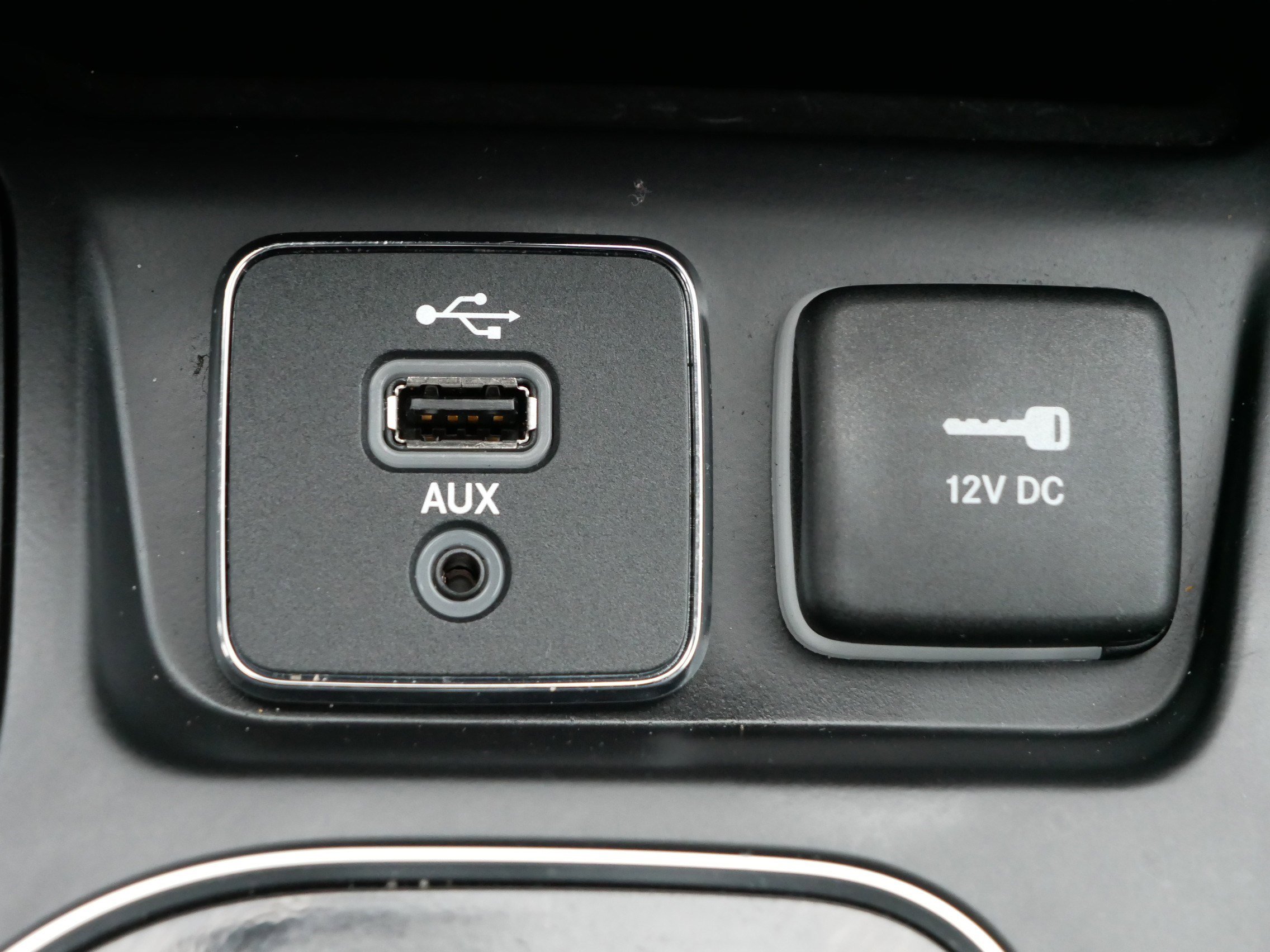 Used 2019 Jeep Cherokee Limited w/ Trailer Tow Group image 33