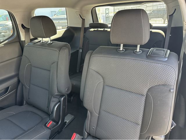 Certified 2023 GMC Acadia SLE w/ Elevation Edition FWD image 17