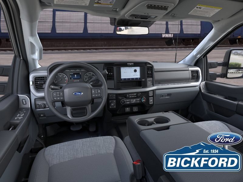 New 2026 Ford F250 XLT w/ FX4 Off-Road Package AWD/4WD image 9