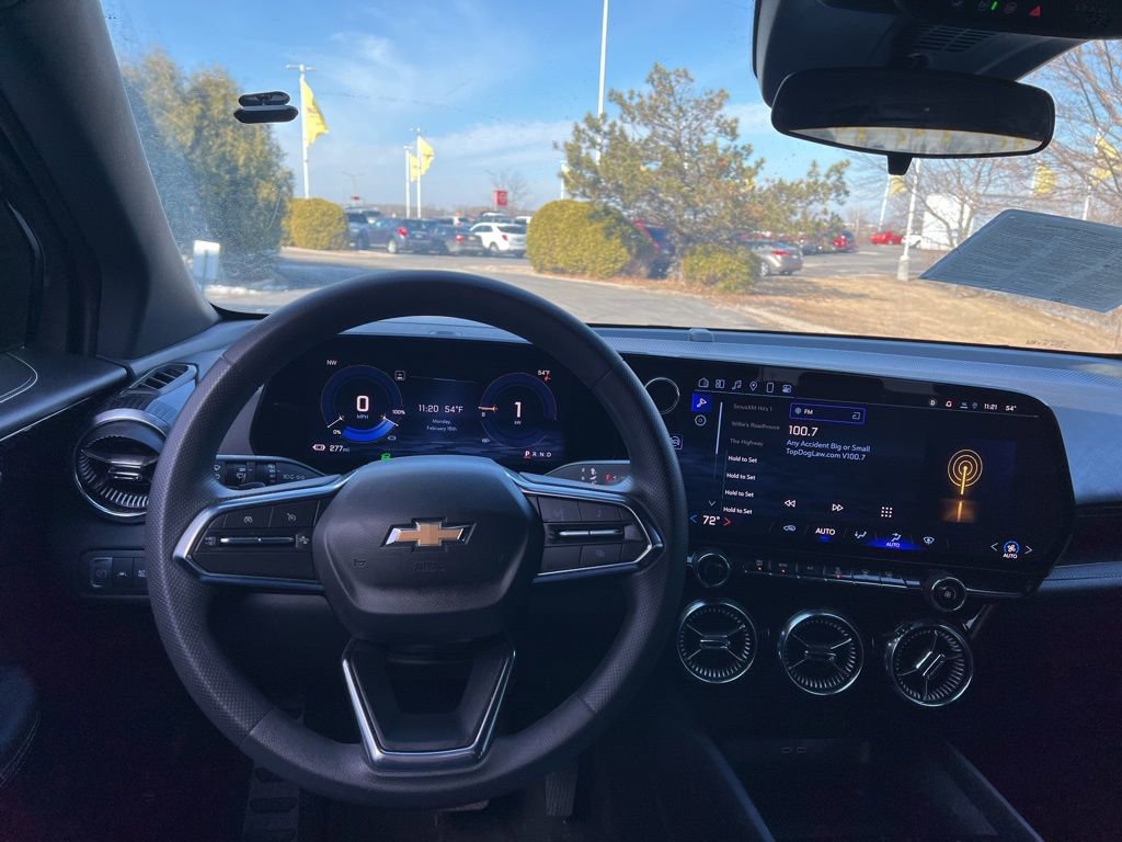 Used 2025 Chevrolet Blazer EV LT image 22