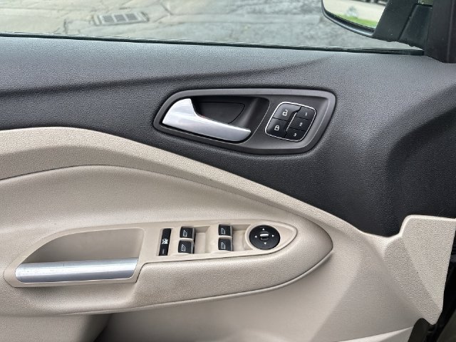 Used 2013 Ford Escape SEL FWD image 21
