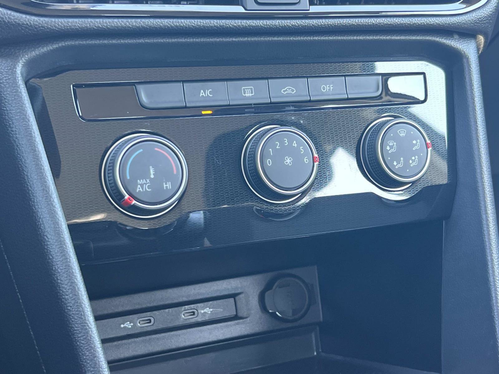 Used 2025 Volkswagen Taos S image 15