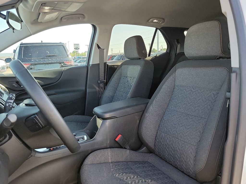 Used 2023 Chevrolet Equinox LT image 11