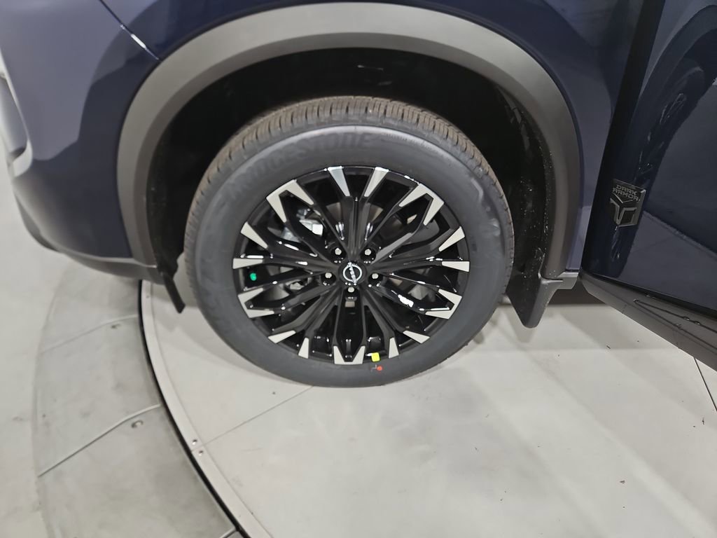 New 2026 Nissan Rogue SV image 25