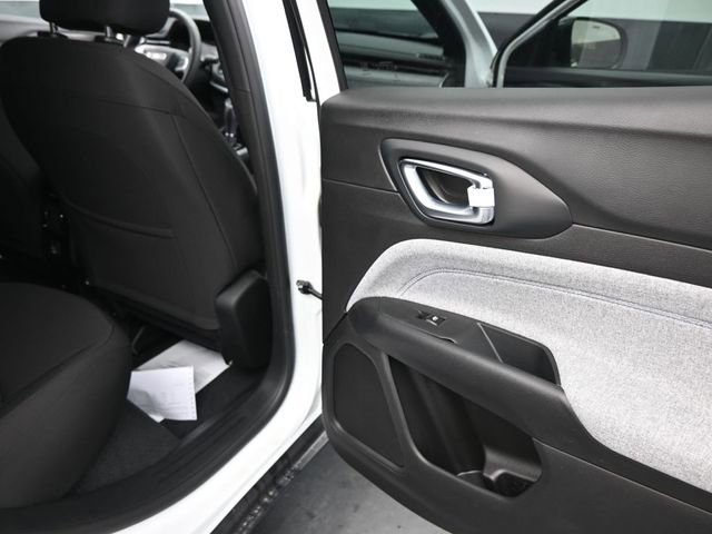 Used 2025 Jeep Compass Sport AWD/4WD image 14