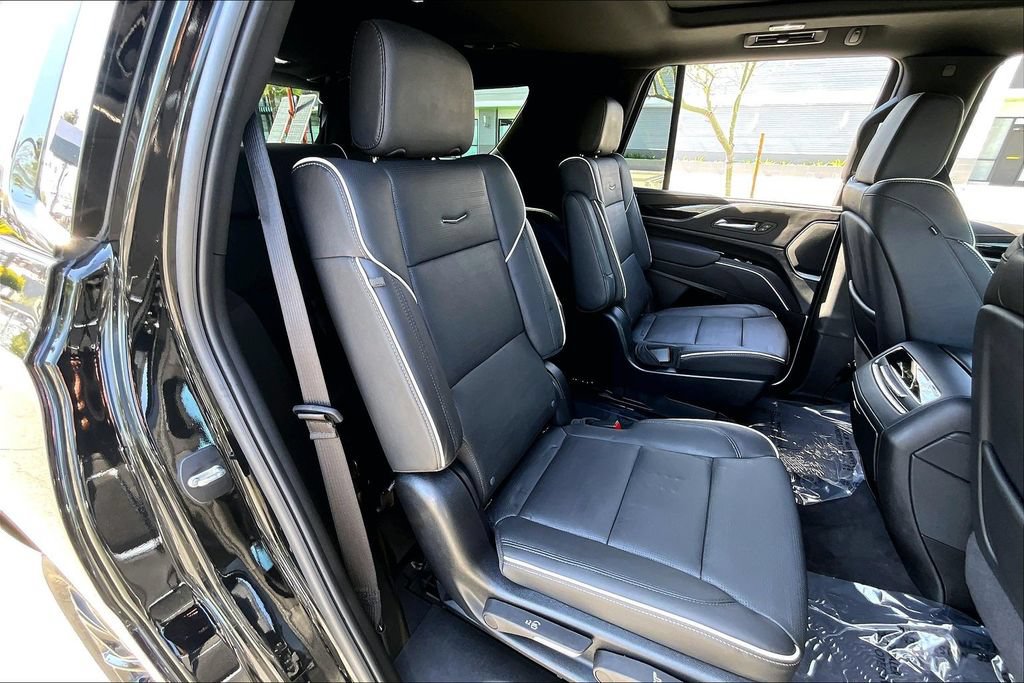 Used 2024 Cadillac Escalade Sport w/ LPO, ONYX Package AWD/4WD image 18
