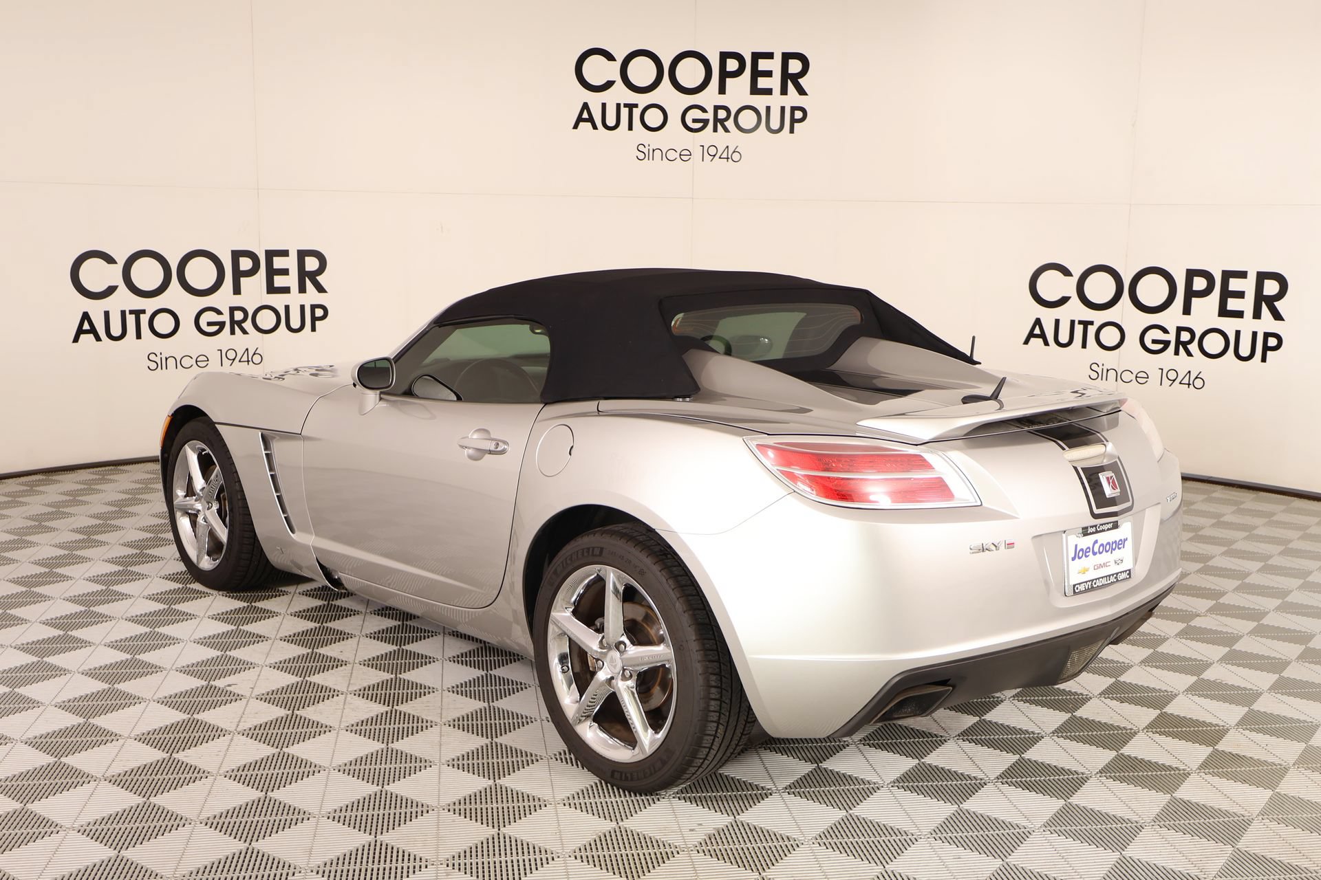 Used 2009 Saturn Sky Red Line RWD image 18