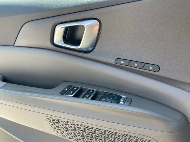 New 2026 Kia Carnival EX image 19