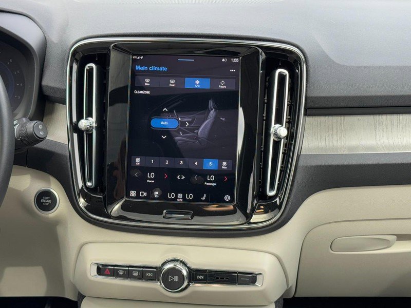 Certified 2023 Volvo XC40 B5 Plus w/ Driver Assist Package image 14