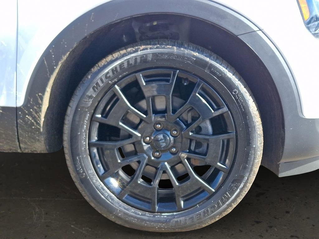 Used 2021 Kia Telluride SX w/ SX Prestige Package image 9