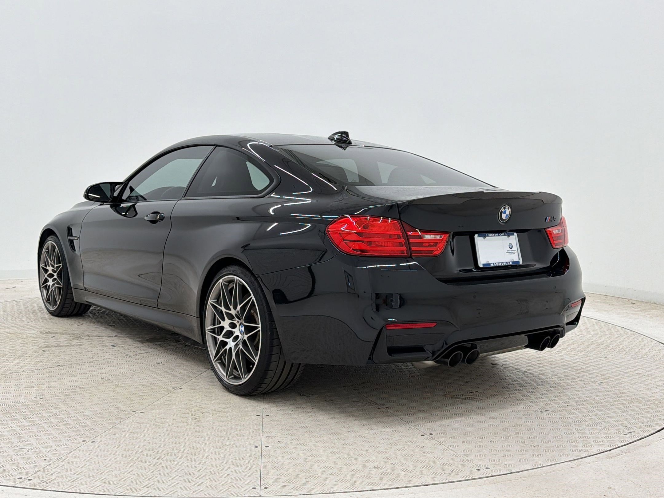 Used 2016 BMW M4 Coupe RWD image 3