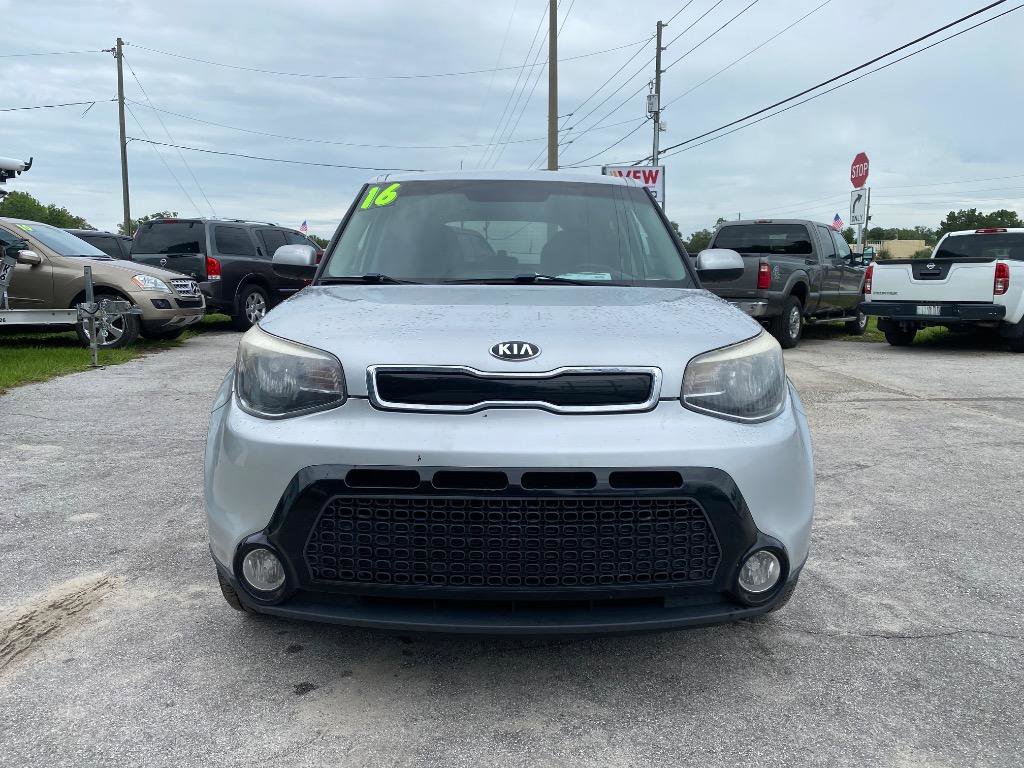 Used 2016 Kia Soul + FWD image 4