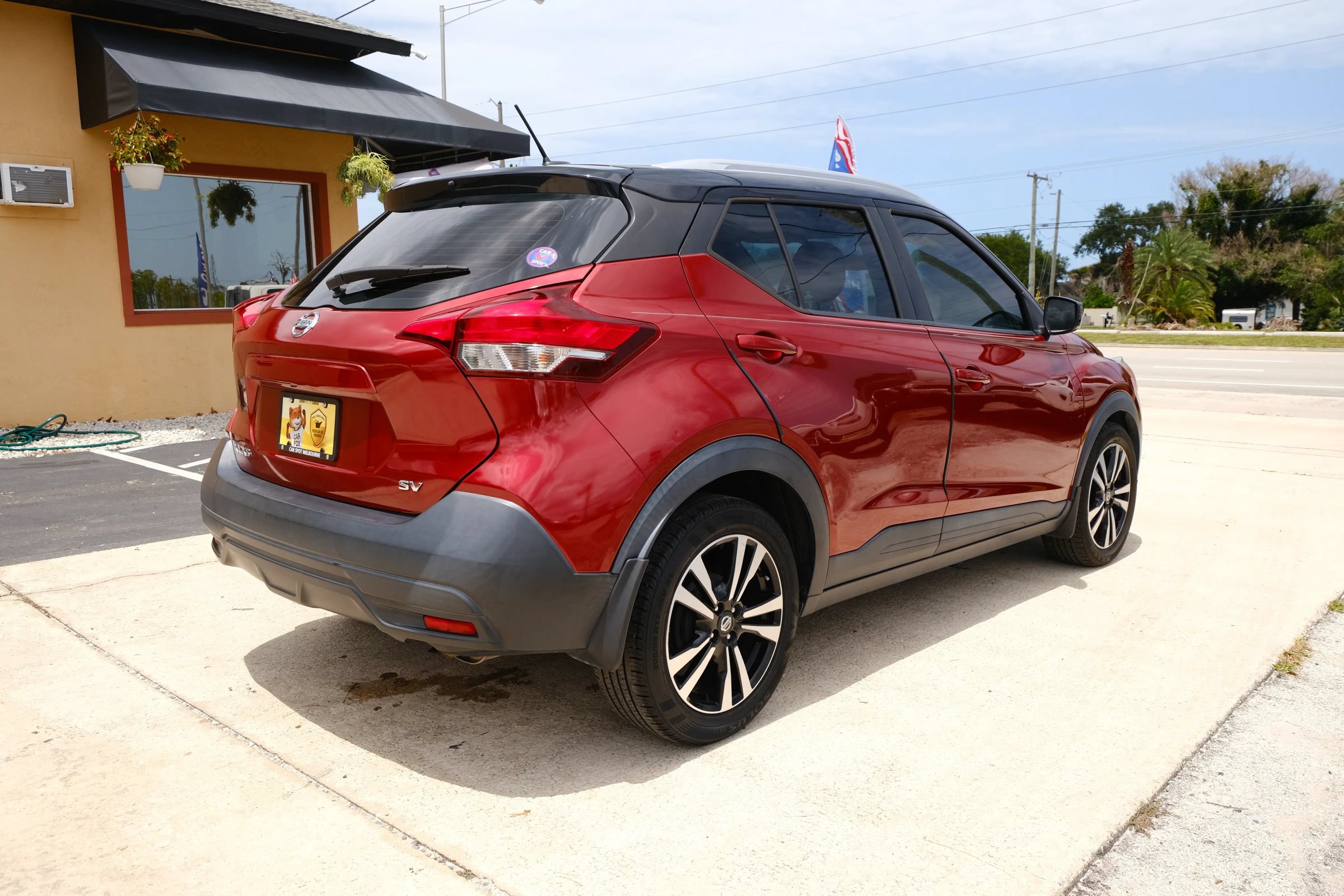Used 2019 Nissan Kicks SV FWD image 5