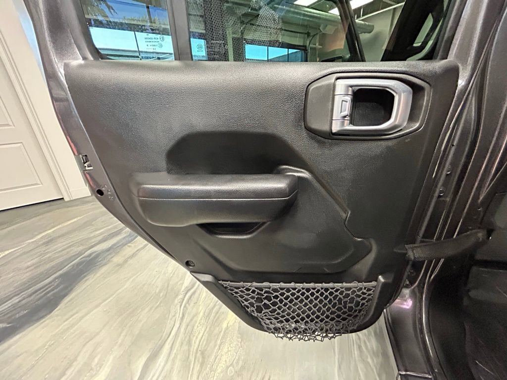 Used 2018 Jeep Wrangler Unlimited Sport S image 46