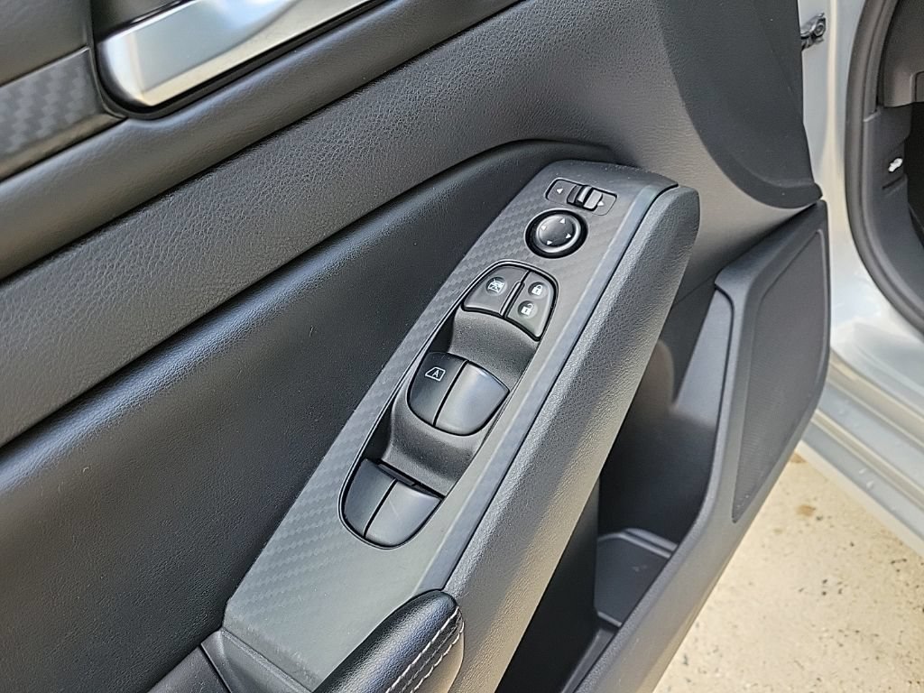 Used 2024 Nissan Altima 2.5 SV FWD image 27