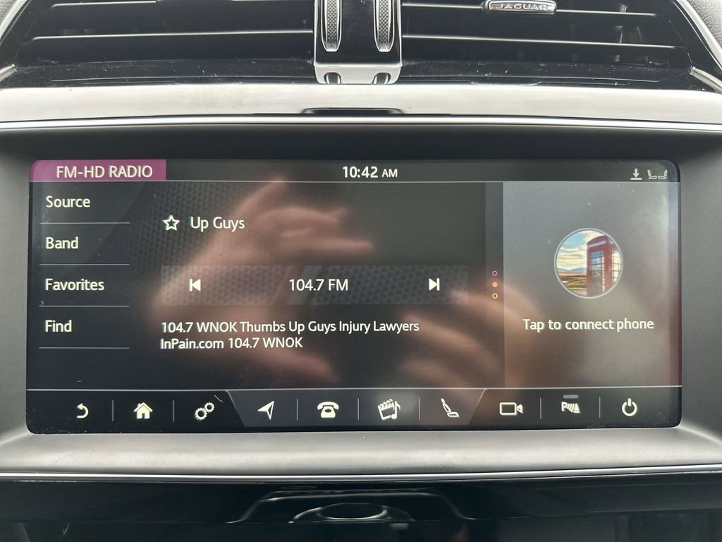 Used 2019 Jaguar F-PACE Prestige image 16