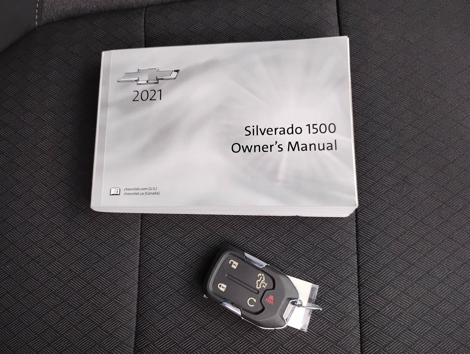 Used 2021 Chevrolet Silverado 1500 RST AWD/4WD image 38
