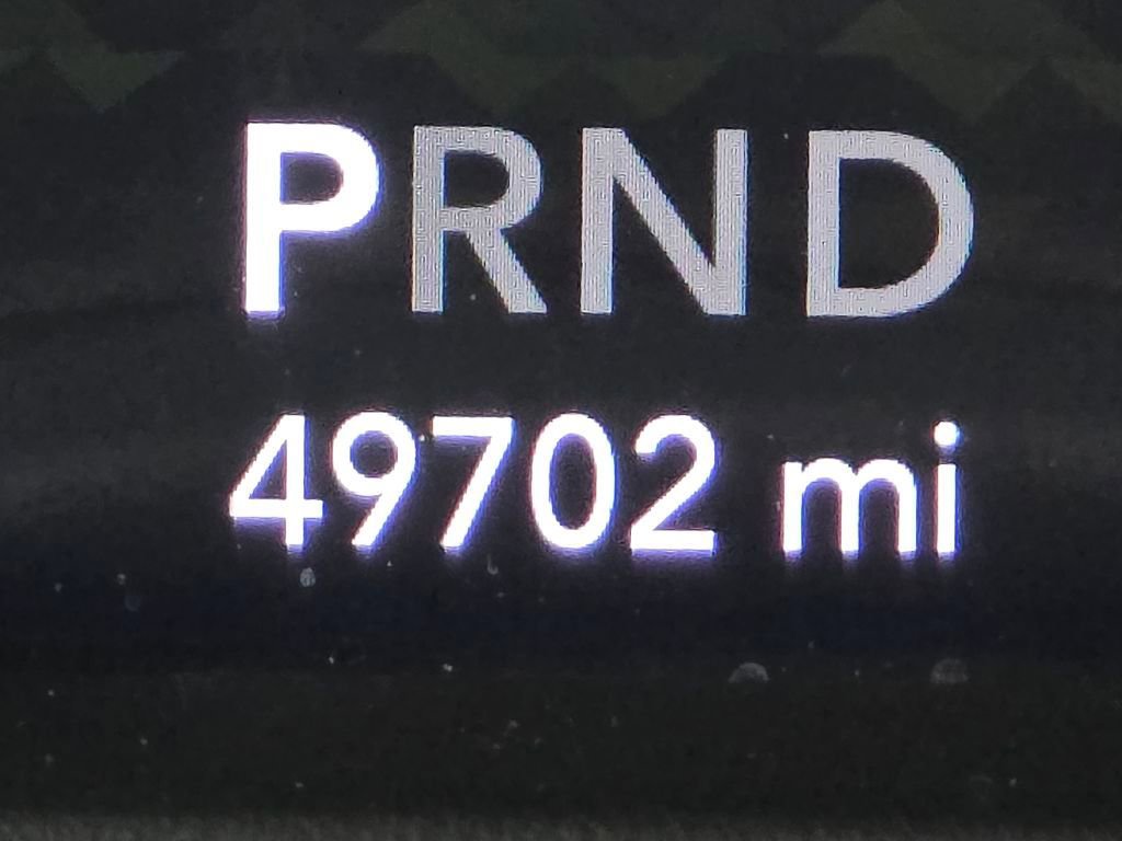 Used 2022 Jeep Wrangler Unlimited Sahara w/ Safety Group image 16