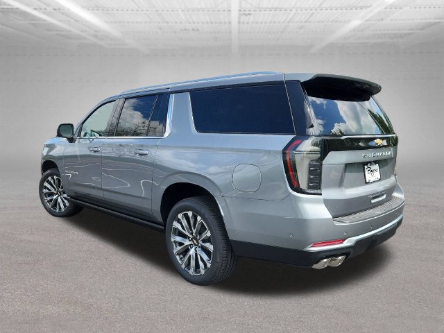 New 2026 Chevrolet Suburban High Country AWD/4WD image 5