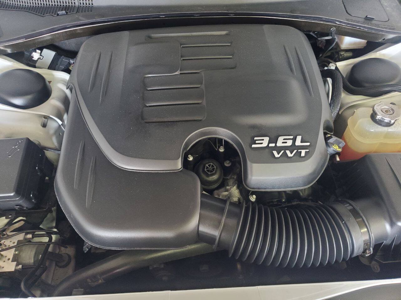 Used 2022 Chrysler 300 S RWD image 4