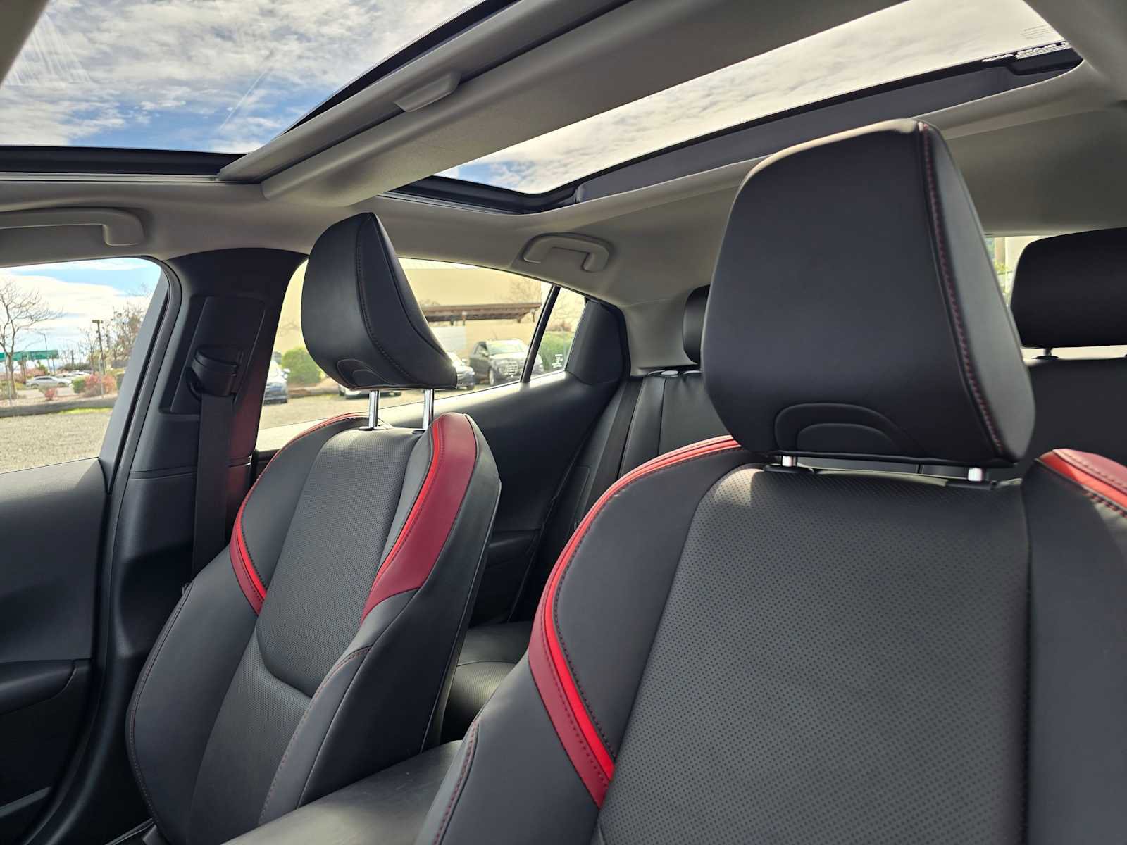 Used 2023 Toyota Prius Prime Premium image 23