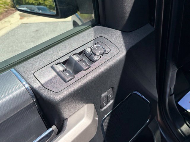 Used 2019 Ford F150 Lariat w/ Equipment Group 502A Luxury AWD/4WD image 12