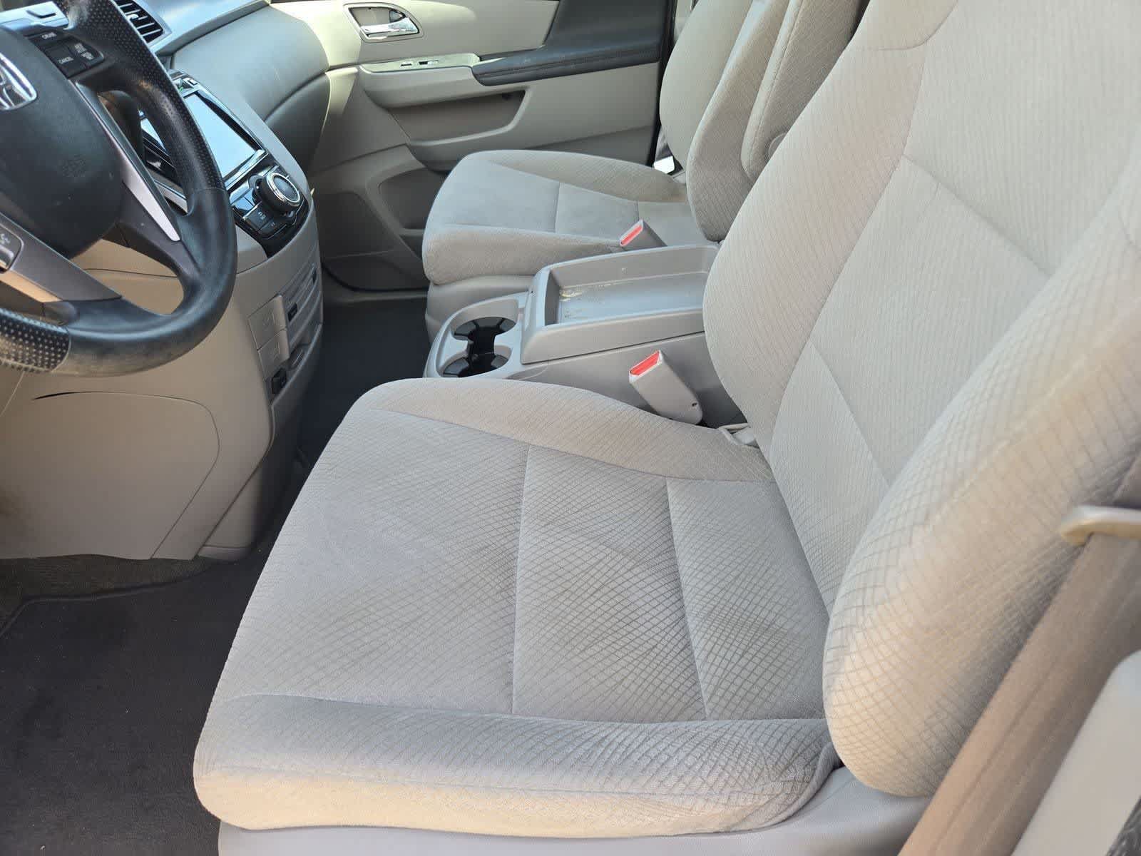Used 2016 Honda Odyssey SE image 14