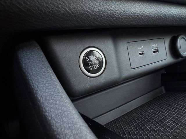 Used 2023 Nissan Rogue SV w/ SV Premium B Package image 25