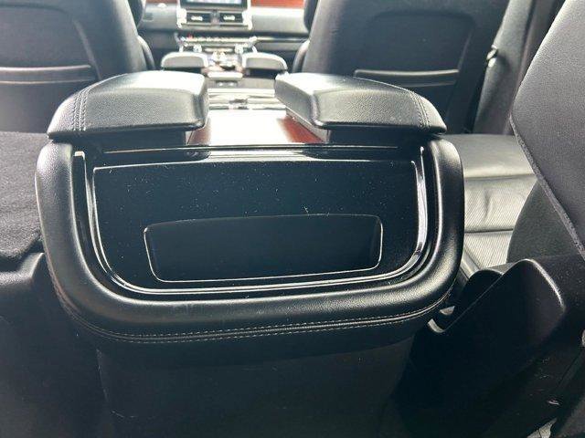 Used 2020 Lincoln Navigator L Reserve AWD/4WD image 39