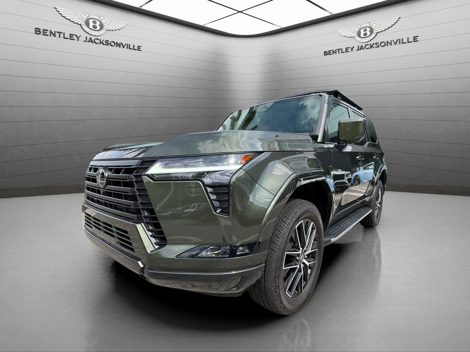 Used 2024 Lexus GX 550 w/ Accessory Package (2T) image 9