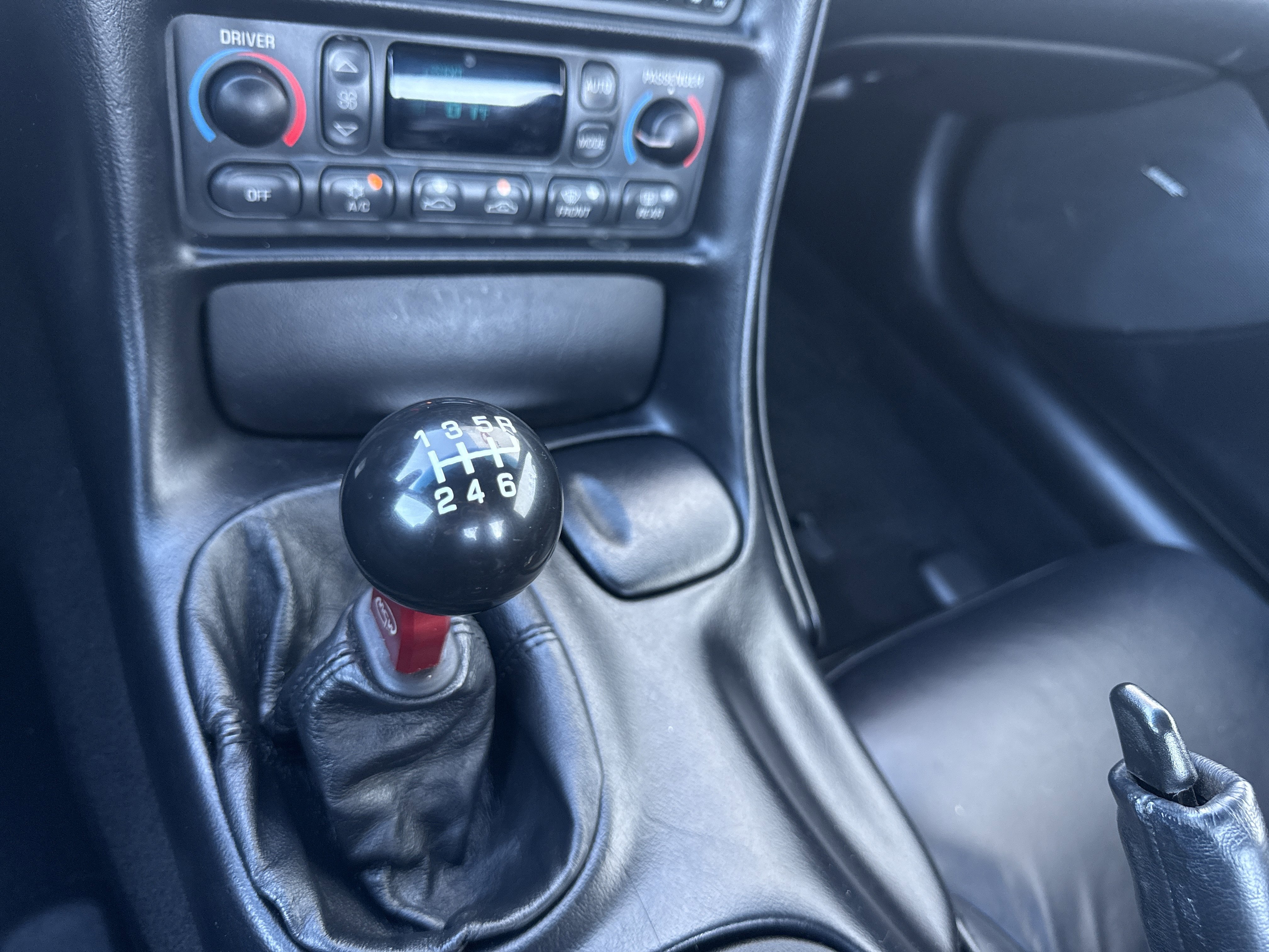 Used 2001 Chevrolet Corvette Z06 w/ Memory Pkg image 31