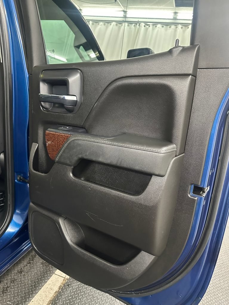 Used 2019 GMC Sierra 2500 SLE w/ SLE Preferred Package AWD/4WD image 29