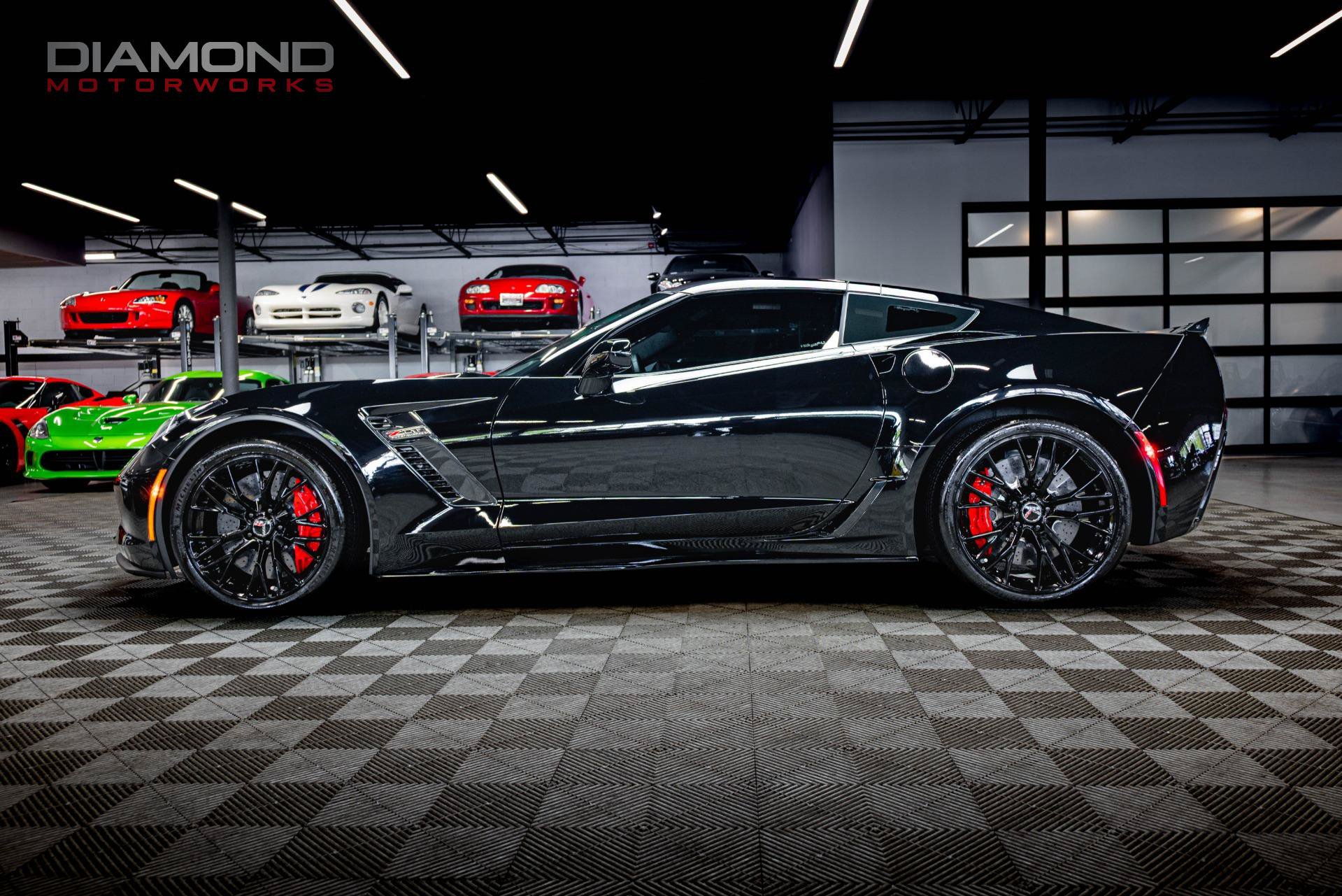 Used 2015 Chevrolet Corvette Z06 w/ 3LZ Preferred Equipment Group RWD image 9