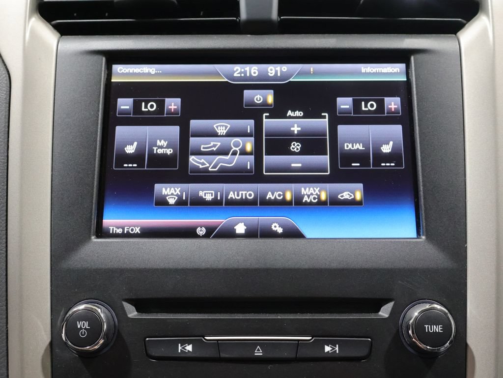 Used 2016 Ford Fusion SE w/ Equipment Group 202A FWD image 30