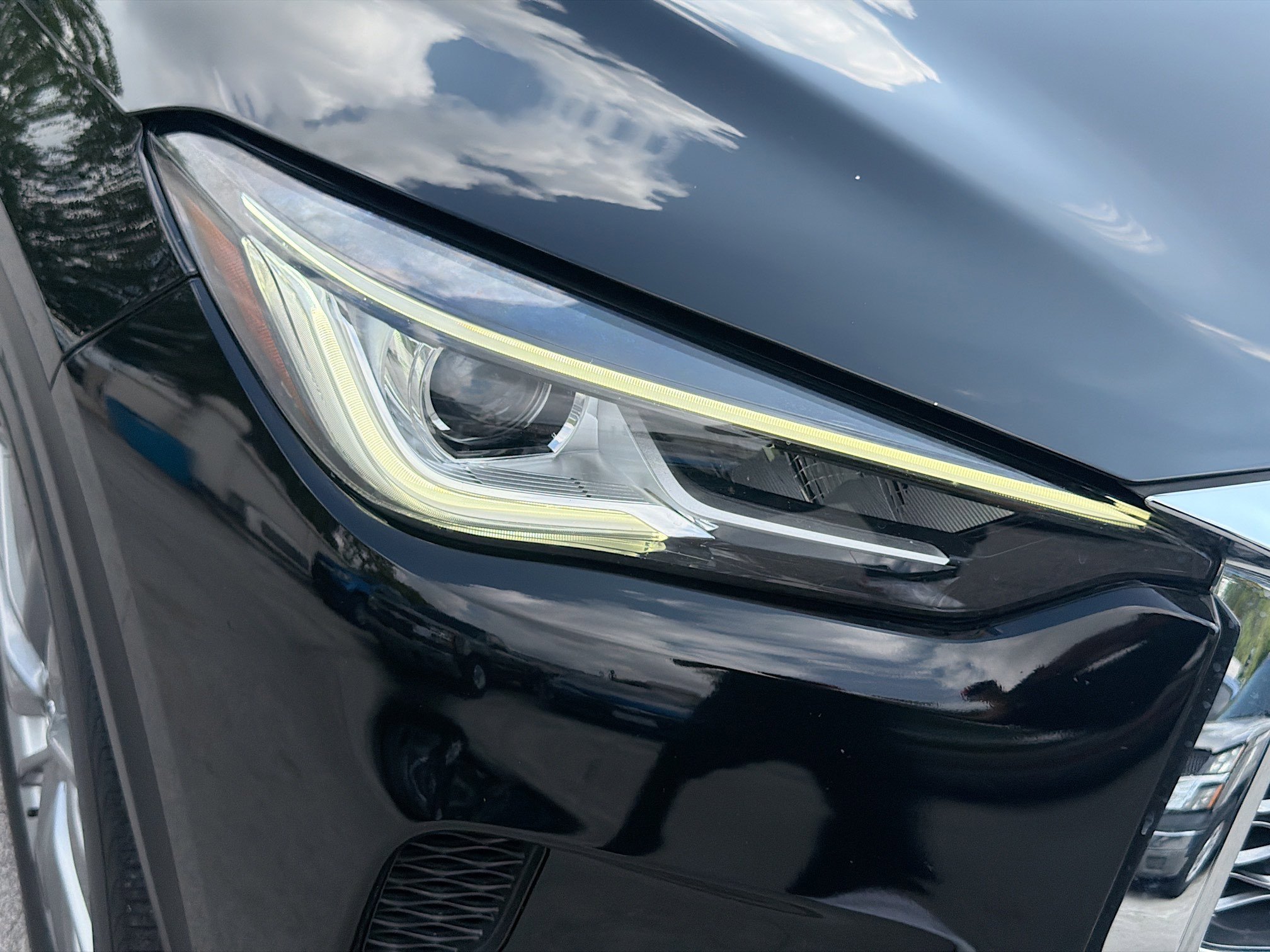 Used 2024 INFINITI QX50 Luxe w/ Accent Package FWD image 36
