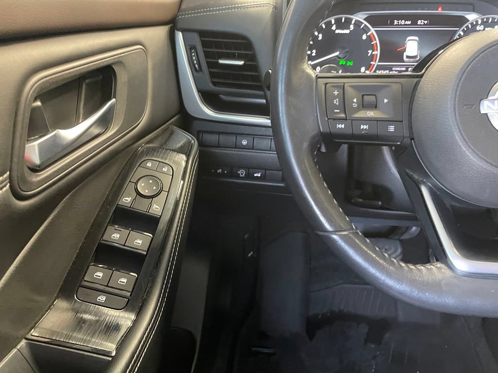 Certified 2023 Nissan Rogue SV w/ SV Premium B Package FWD image 13