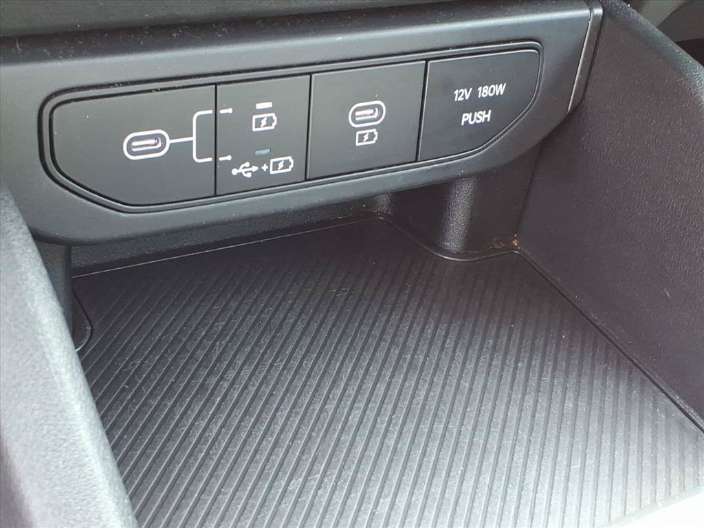 Used 2025 Kia K4 FWD image 30
