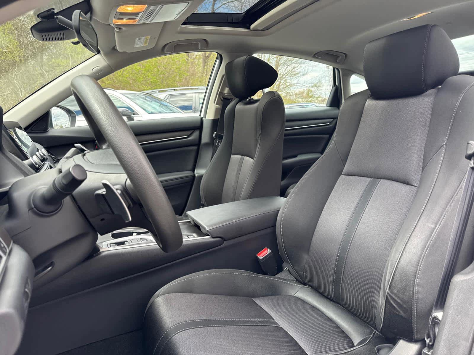 Used 2019 Honda Accord EX image 14