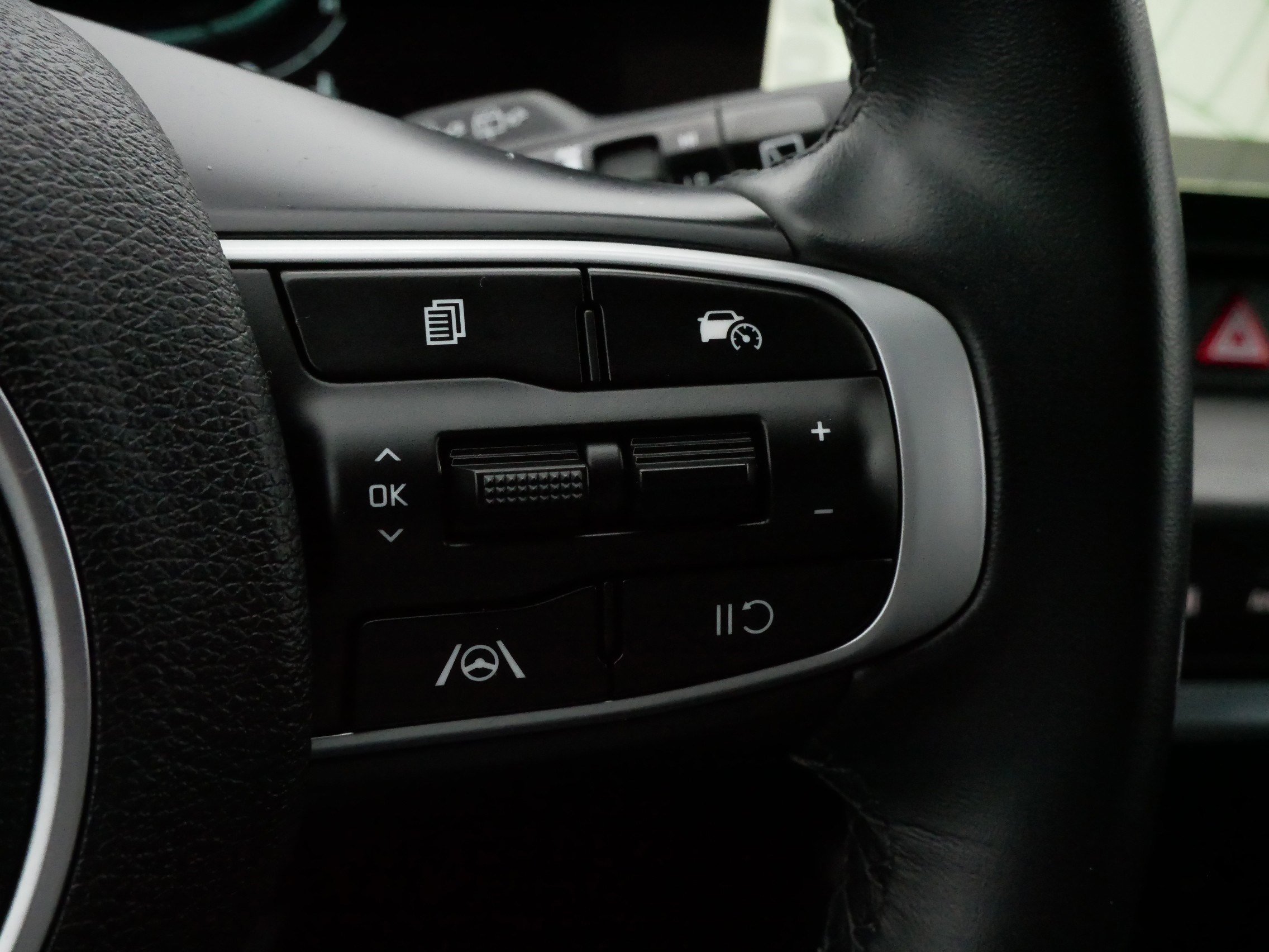 Used 2023 Kia Sportage X-Line w/ X-Line Premium Package image 26