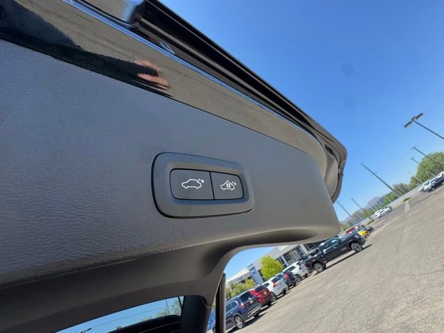 New 2025 Volvo EX40 Core w/ Climate Package image 9