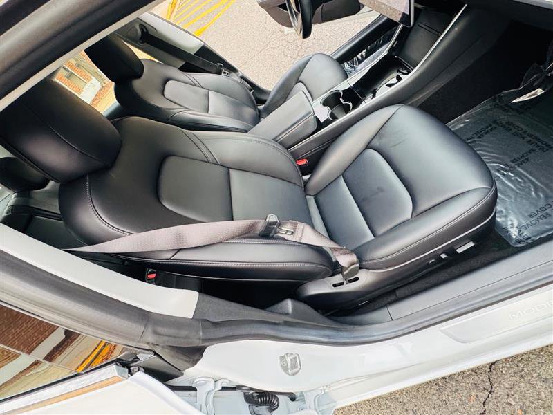 Used 2018 Tesla Model 3 image 28